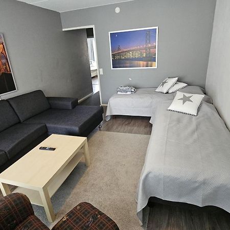Tilava Kaksio, Saunalla Ja Saehkoeauton Latauksella. Tammerfors Exteriör bild