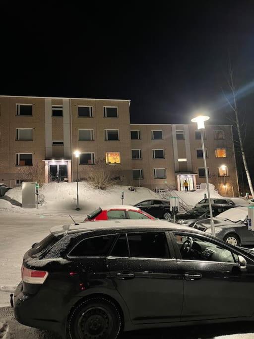 Tilava Kaksio, Saunalla Ja Saehkoeauton Latauksella. Tammerfors Exteriör bild